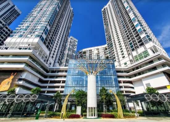 i-Suite @ i-City 1
