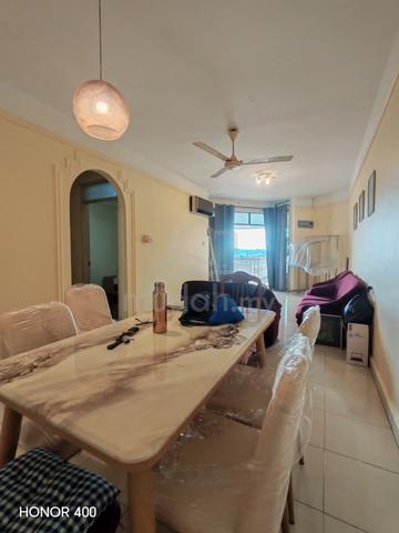 Hilltop Apartment 1