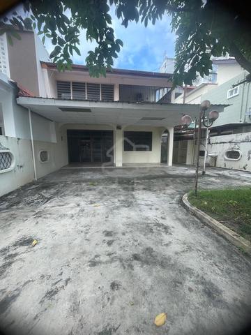 Double semi detahced , greenlane , island park, 3190sf 1