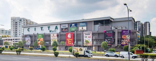 FREEHOLD RSKU @ 2 R 2 CP | 5 mins to Subang Airport - Ready Move In 1