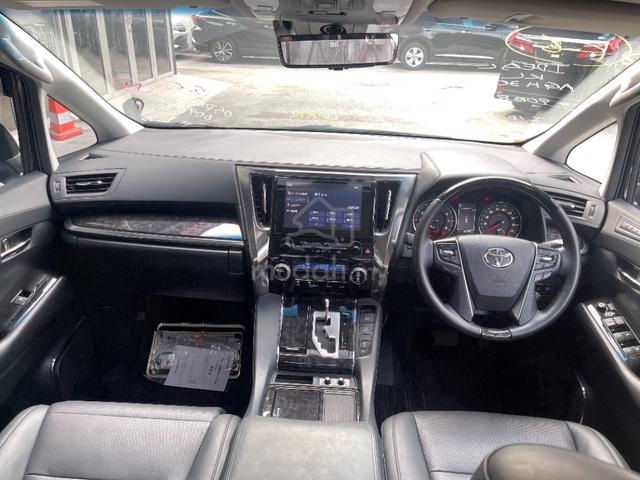 2021 Toyota ALPHARD 2.5 SC S/R PRICE wit TAX UNREG - 3