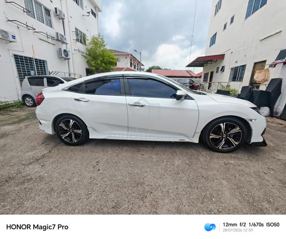 2016 Honda CIVIC 1.5 TC-PREMIUM (A) - 3