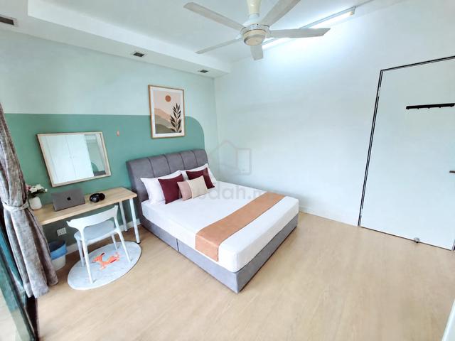 FREE Weekly Cleaning 🧹 + WiFi | Fully Furnished Middle Room @ Dutamas 1