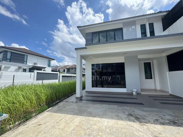 Austin Duta 2/ Double Storey Terrace House / Endlot / For Rent 1