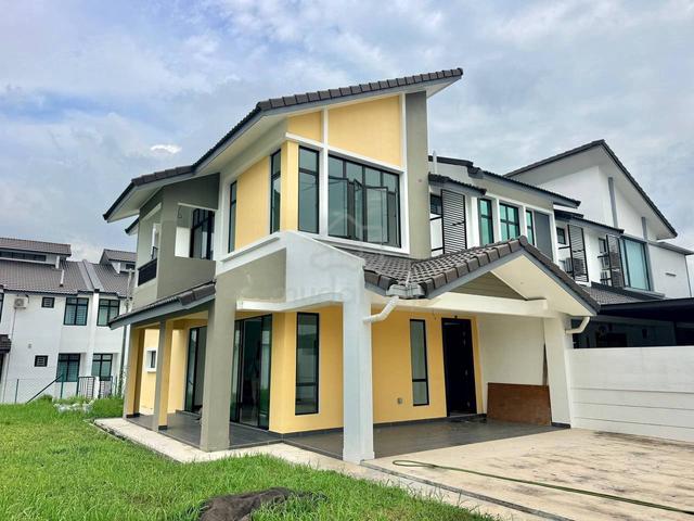TAMAN BANDAR TIRAM DOUBLE STOREY CORNER LOT (BiG SIZE) FOR SALE 1