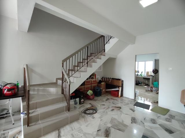 MURAH MURAH 4 BILIK 3 TOILET LANDED Taman Saujana Puchong FOR RENT 5