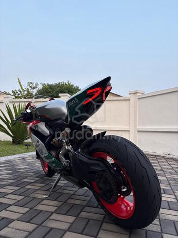 Ducati 1199 Panigale - photo 4 of 10