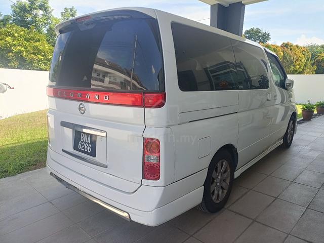 Nissan Elgrand 3.5 - 2