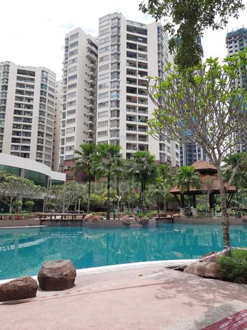 Newly renovated condominium near LRT 1