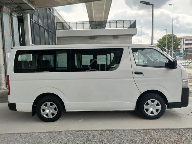 2023 Toyota Hiace 2.5 (M) 14 Seat Window Low Roof - 5