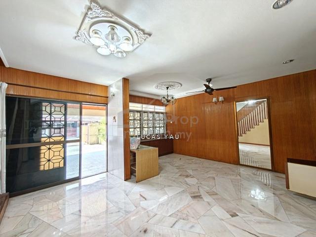 2 Storey Terrace @ FIRST GARDEN / 22x70 / Kitchen Fully Extended 1
