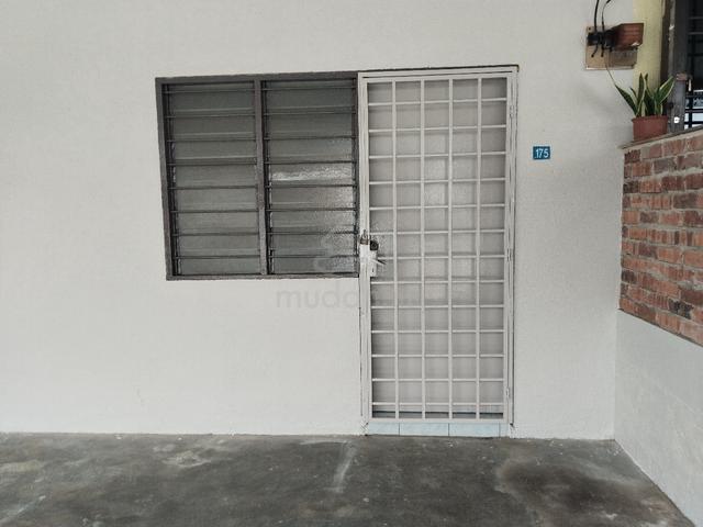 Taman Melewar Sungai Ruan Raub Pahang 1