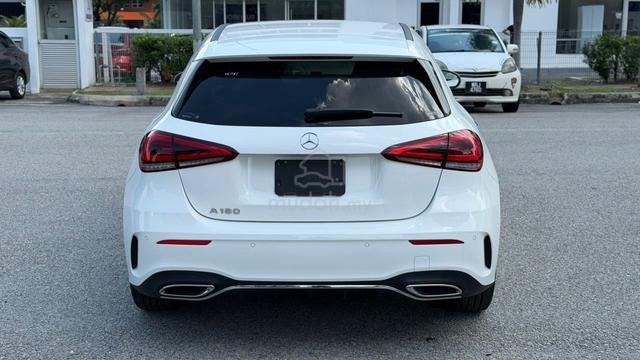 2021 Mercedes Benz A180 AMG (5A) - 5
