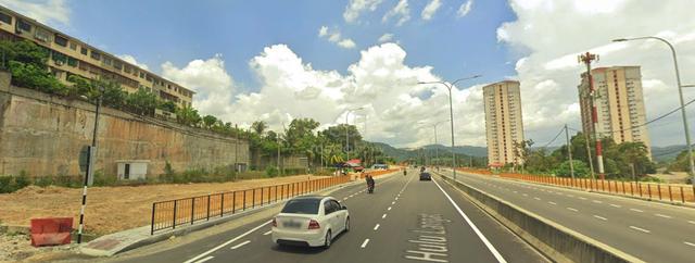 Prime Cheras Land Suitable for Showroom / Retail / Workshop 1