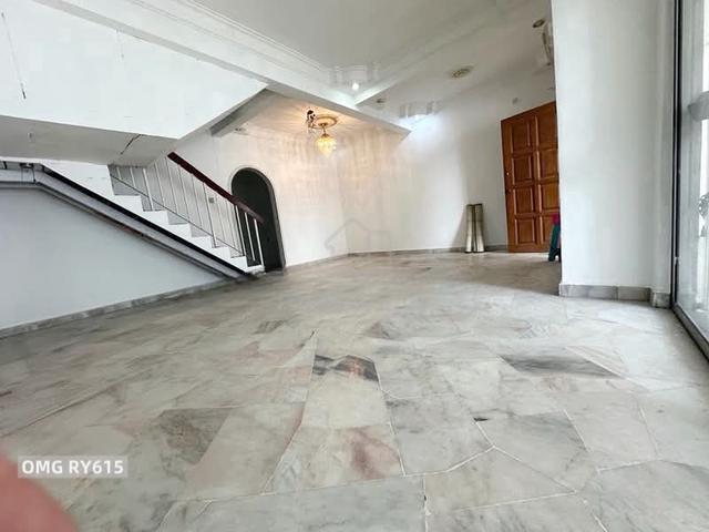 Taman Desawan Klang Double Storey House 20x70 Fully Extended For Sale 1