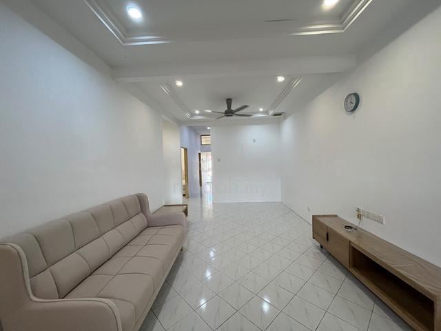 Fully furnished ! Storey Semi-D Rent at Taman Lumba Kuda Alor Setar 1