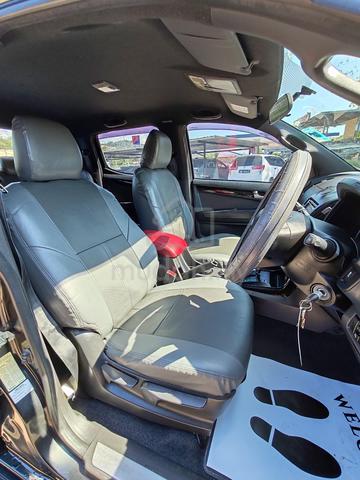 2015 Isuzu D-MAX 3.0 V-CROSS 4x4 (A) - 4