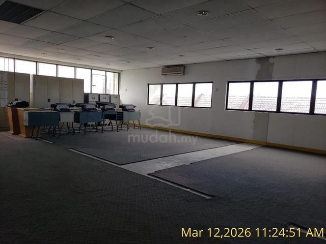 PJ Old Town Third Floor Corner Office For Rent 1