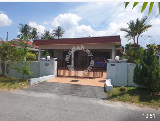 Single Storey Bungalow Taman Long Jaafar 1