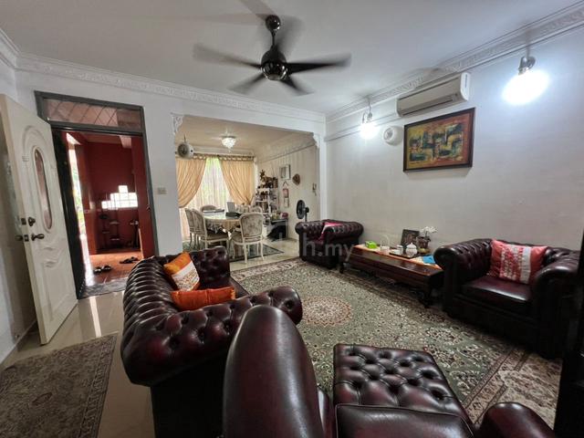 25' x 111' 🔥 SPACIOUS Double Storey Seksyen 8 @ Shah Alam FOR SALE! 3