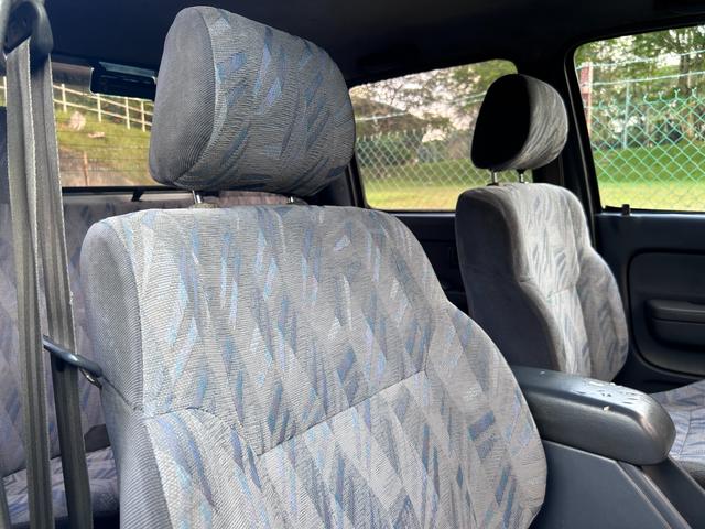 Toyota HILUX 2.5 SR TURBO DIESEL (A) FACELIFT - 5