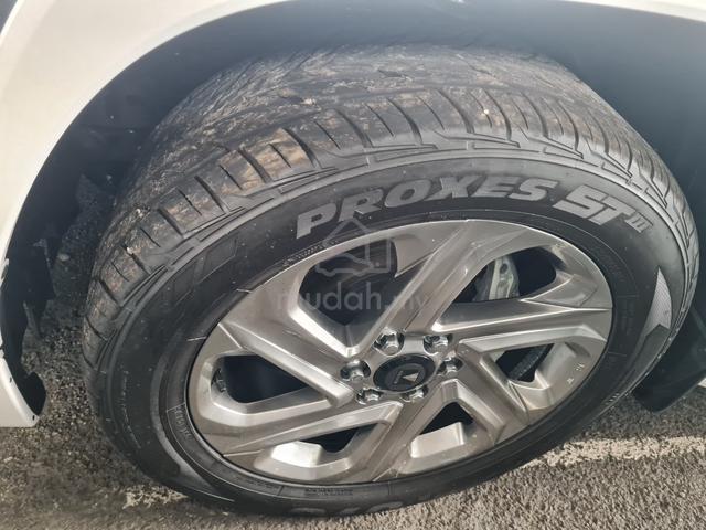 2024 Toyota LANDCRUISER 3.3 DIESEL BLACK INTERIOR - 3