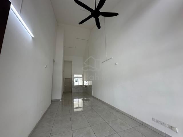 Iconia Impian Emas Single Storey G&G Partial Furnished GoodCondition 1
