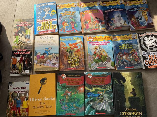story books - photo 2 of 3