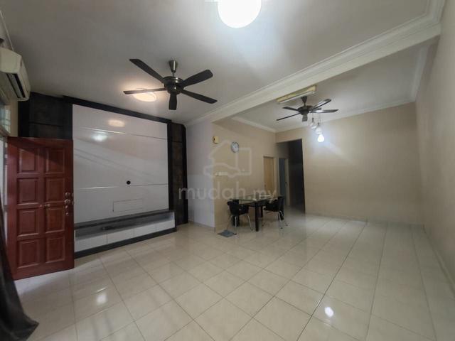 Cheap / Taman Daya @ Jalan Enau / 1.5 Sty Terrace / Partial Furnish 1