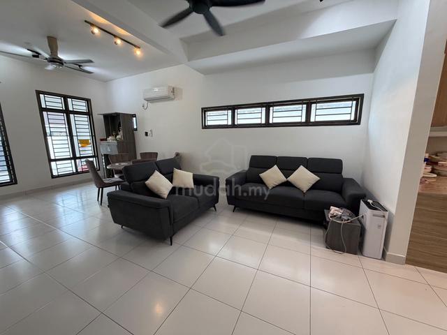 Pulai Hijauan 2 Storey Terrace House End Lot Basic Renovation Unit 1