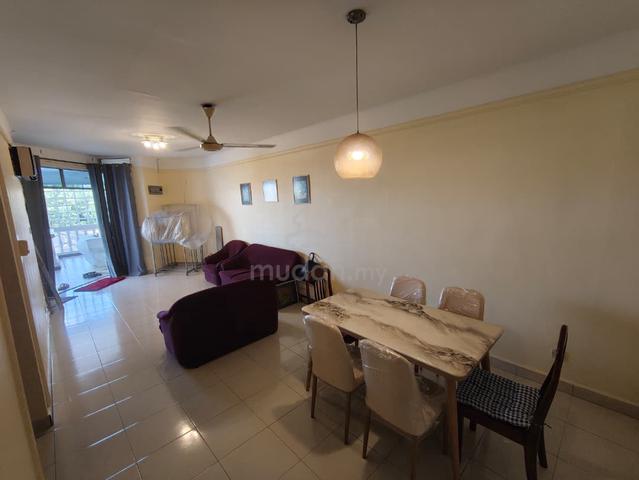 Hilltop Apartment 1