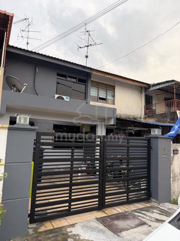 2 Storey Low Cost Partial Furnished 2 Bed 1 Bath Permas Jaya 1