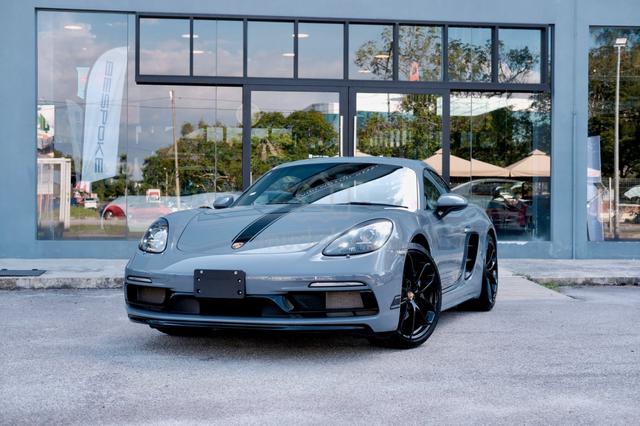 2023 Porsche 718 Cayman Style (M) - 1