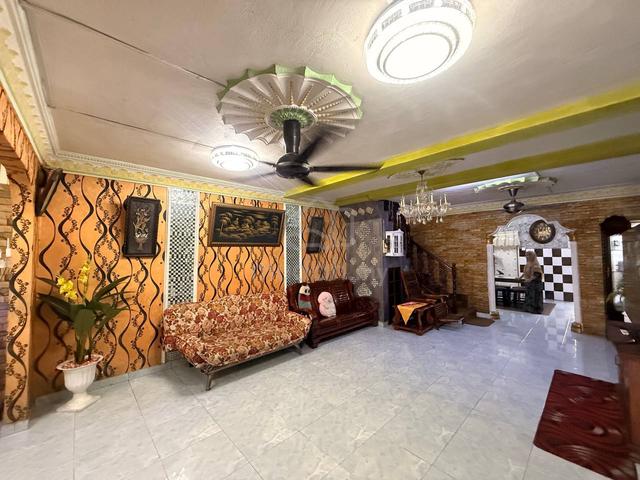 CANTIK & FREEHOLD✨ Double Storey Taman Meru Indah, Kapar Klang 1