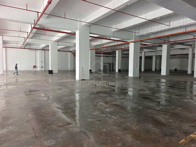 Bukit Serdang 1.5 Storey Warehouse 28k Sf For Rent 1