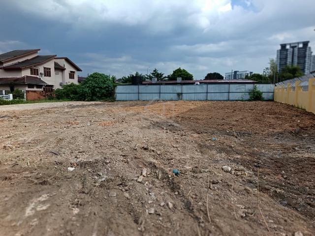 12th Miles PUCHONG  Land for Rent 1