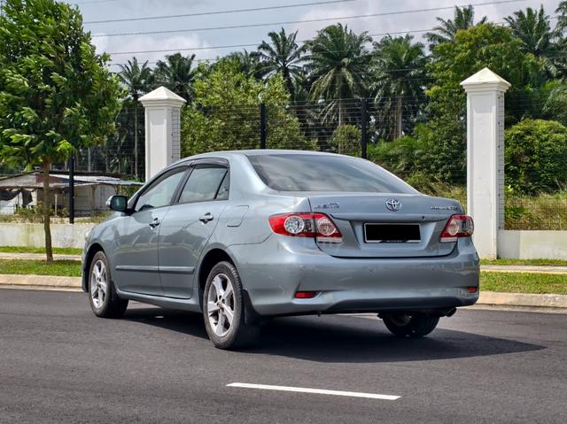 {2013}Toyota COROLLA ALTIS 1.8 E (A) OFFER OTR - 2