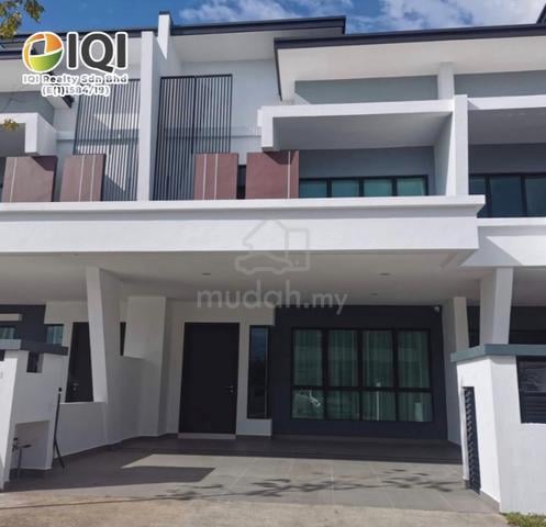 Premium Luxury Gated Double Storey Terrace House For Sell 1
