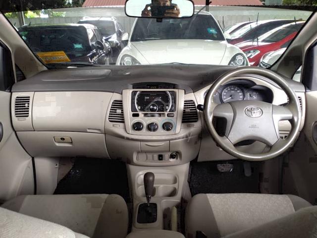 2015 Toyota Innova 2.0 E (A) 4 Speed Auto - 5