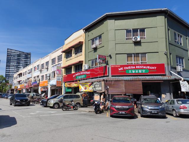 3 storey shop (RENTAL YIELD AROUND 3.6 %p.a.) 1