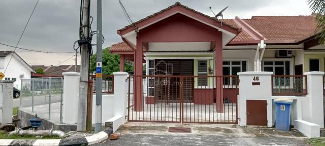 Sewa corner lot Taman Dato' Hormat, Teluk Panglima Garang. 1