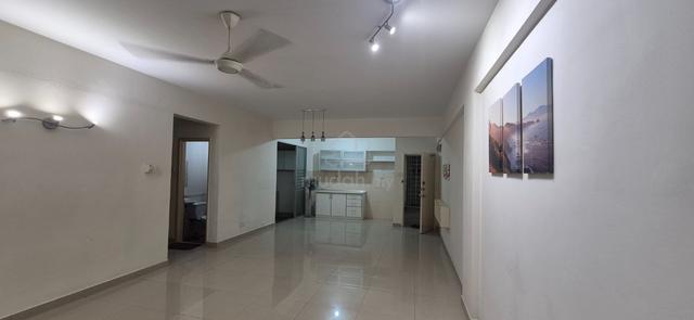 Nilam Puri 1