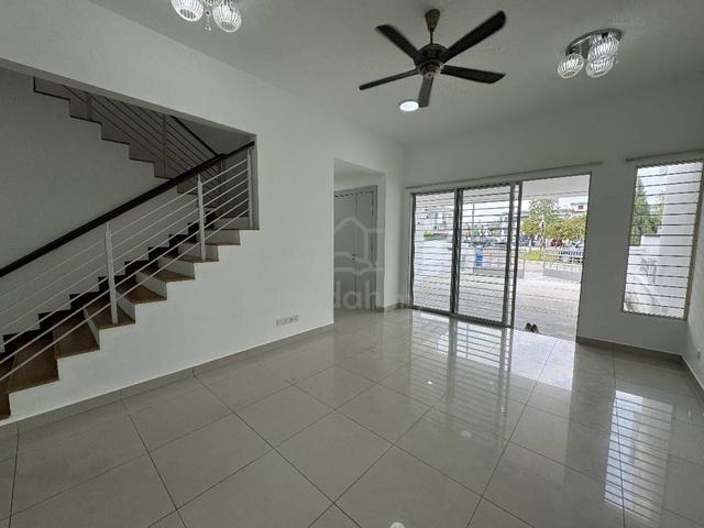 FREEHOLD FACING OPEN 2 Storey Alam Impian Type Viola 5R5B, 2189sqft 4