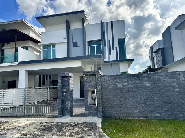 Iskandar Puteri Taman Nusa Duta Double Storey Semi D Renovated Cheaper 1