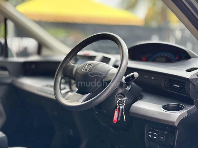 Full Service REKOD HONDA Honda FREED 1.5 E LEATHER - 3