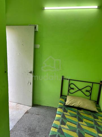 Room personal toilet 1