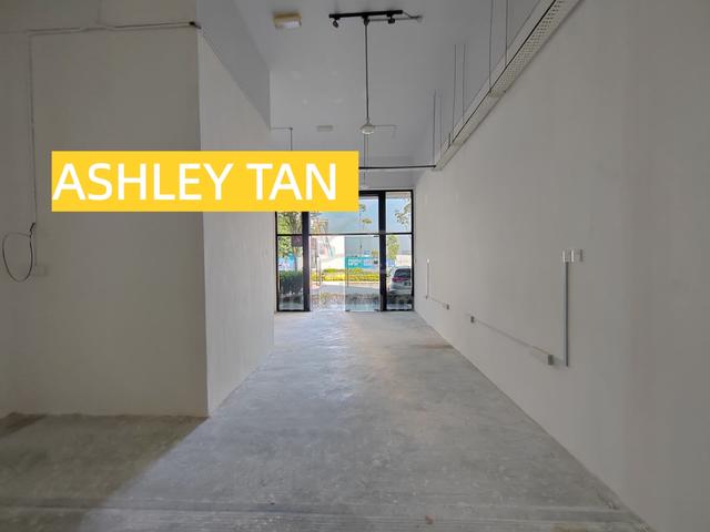 FACING MAINROAD! 3-Sty Shoplot & Office Tenanted INVESTMENT! HIGH EXPO 1