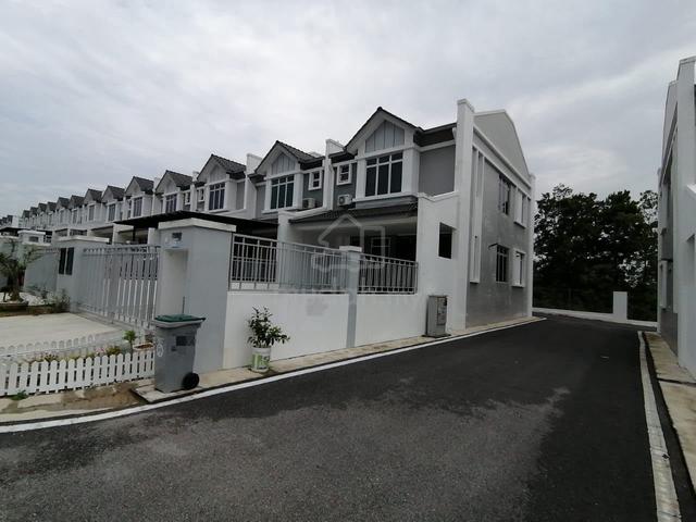 Double Storey End Lot Bandar Baru Kangkar Pulai Skudai Below Price 1