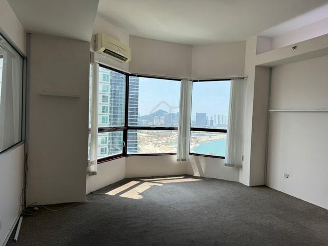 Gurney Tower Office High Floor , Seaview at Gurney, Georgetown 1