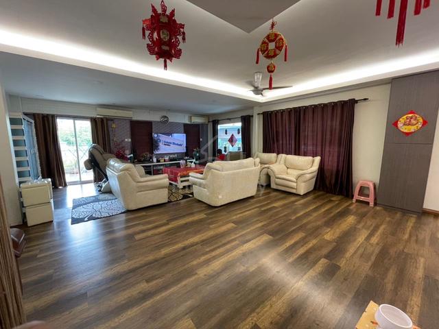 Riveria Samarahan RENOVATED 9.1 Pts Double Storey Corner 5